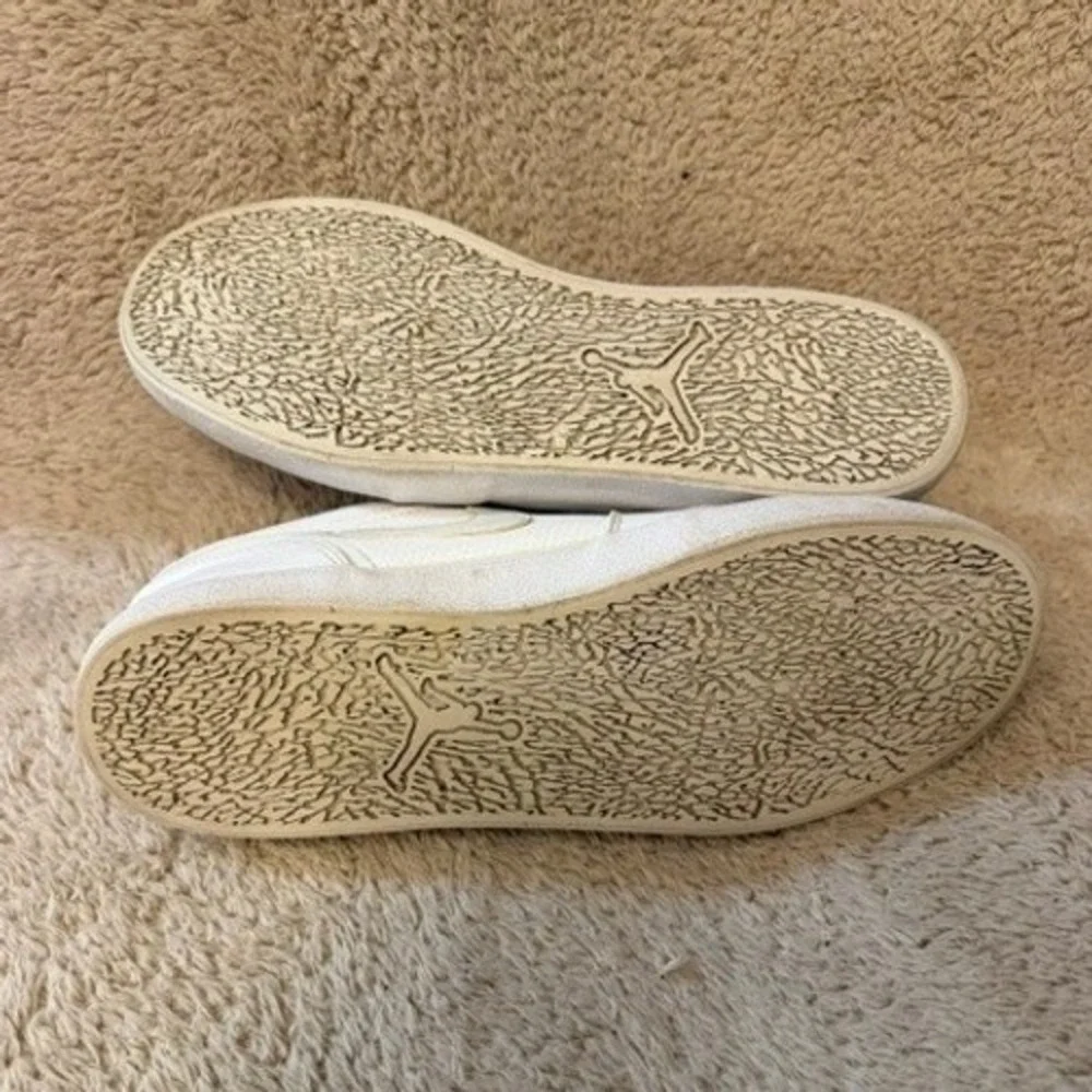 Jordan AJ1 Low Mens White Light Bone Leather Shoes Sneakers 553558-104 Size 10.5